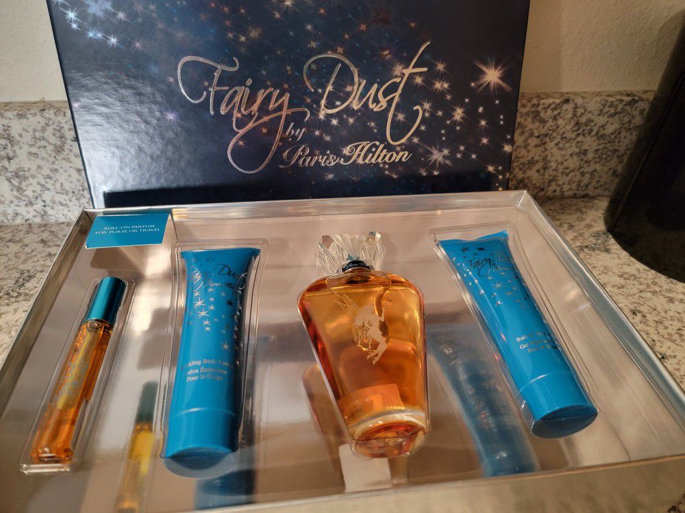 New Paris Hilton 4pc Perfume Gift Box Set Fairy Dust 