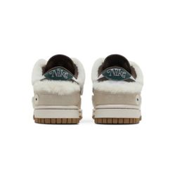 Nike Dunks Mink And Jewels 