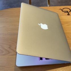 Apple MacBook Pro 13” Retina Display Core I5 Processor 8GB RAM 256GB SSD DRIVE $200