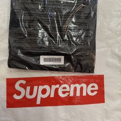 Supreme Arabic box logo tee xxl $100