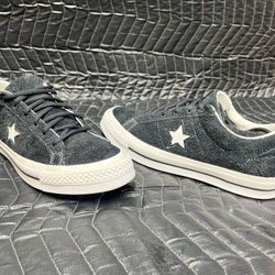 Converse One Star Black suede Women’s 8.5 Men’s 6.5 