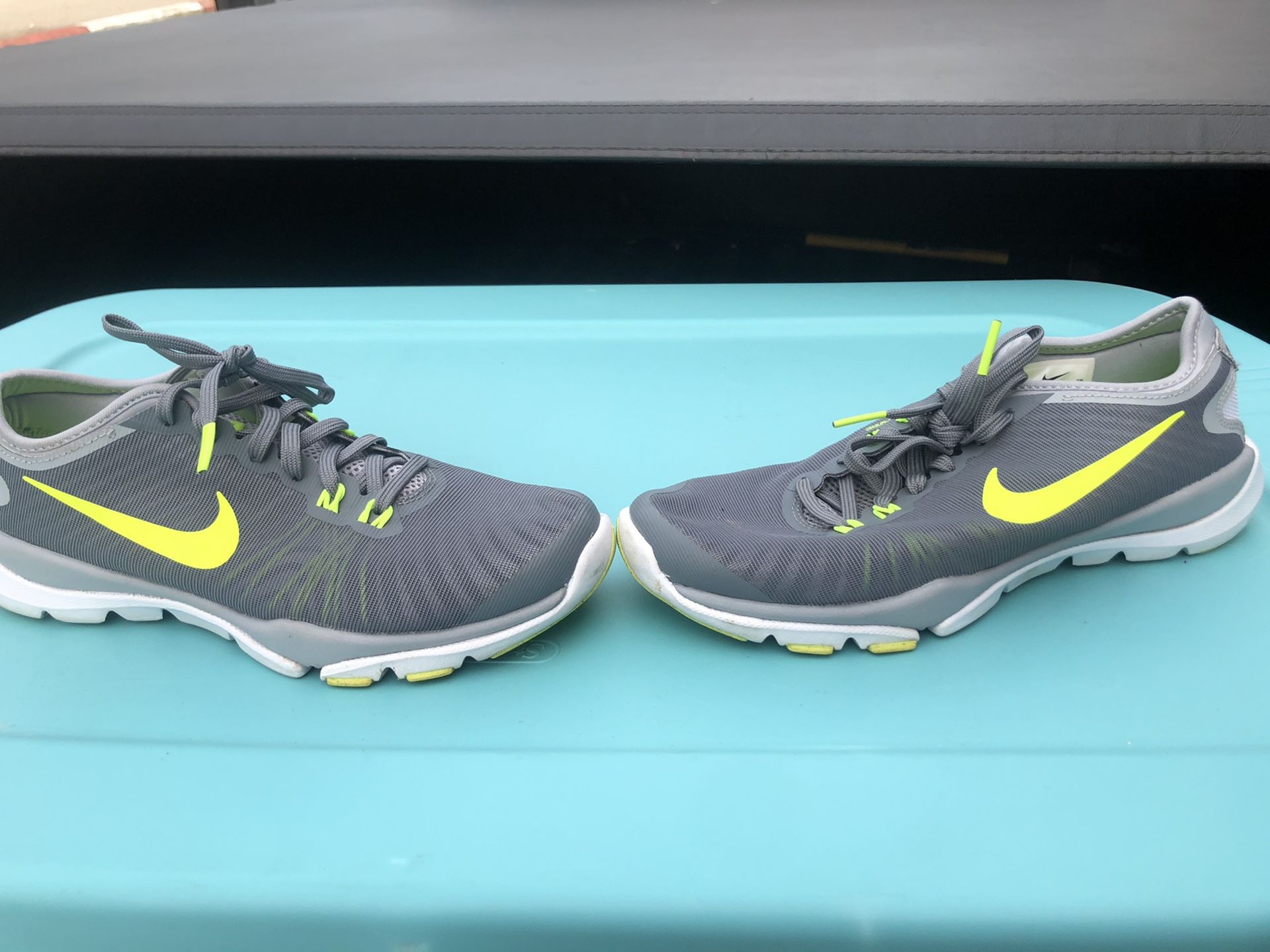 Nike Flex Supreme TR 4 Training Shoes, Cool grey, white, volt, women’s size 6W