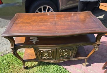 Vintage French Provincial style table/cart