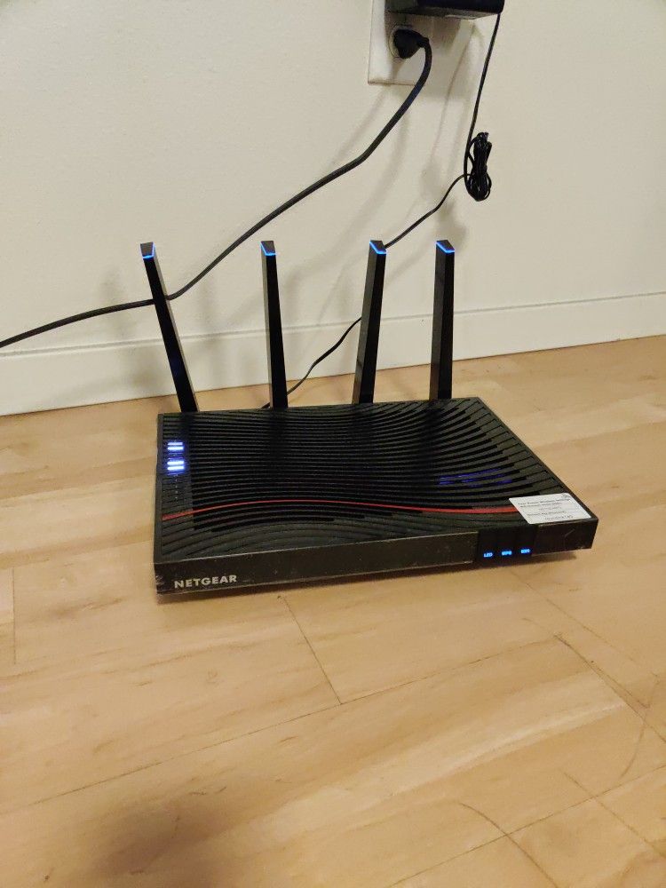 Netgear Nighthawk C7800 AC3200 Wifi Cable Modem Router ( Supports Gigabit Plans From Xfinity)
