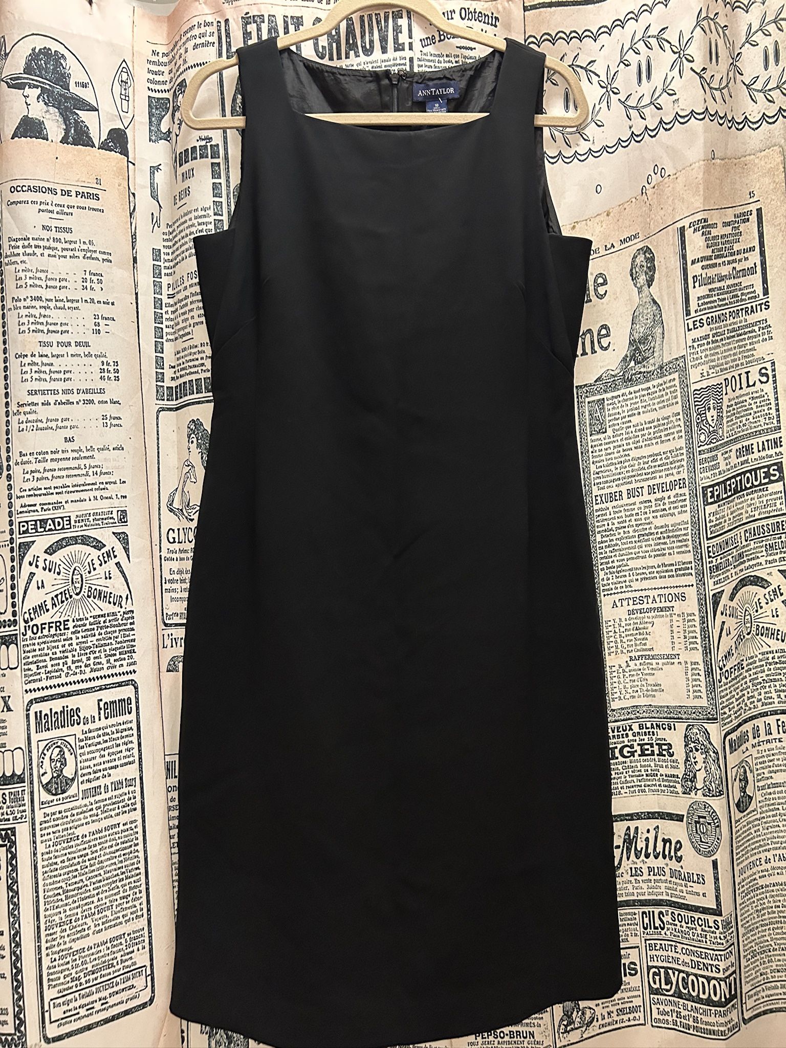 Ann Taylor Perfect Little Black Dress