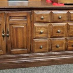 Solid Oak Pennsylvania House Dresser

