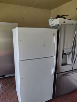 Refrigerator top and bottom