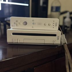 Nintendo Wii (Tested/Working)