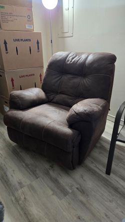 Recliner chair