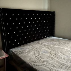 Upholster Bed 