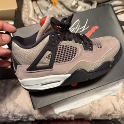Jordan 4 taupe haze size 4.5