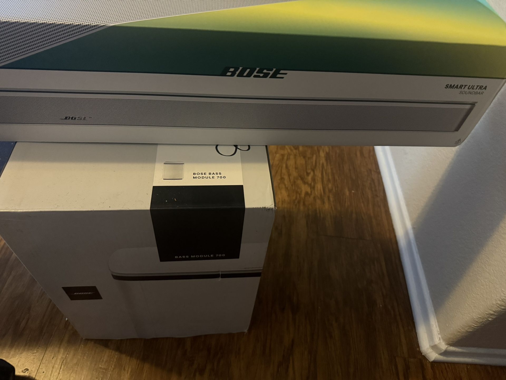 Bose Ultra Soundbar And Module 700