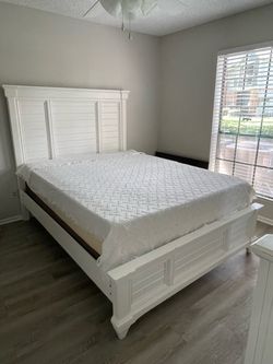 In Great Shape! Bedroom Set: All White, Queen Mattress + Box Spring