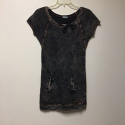 Women’s NAPPY TABS Urban couture short sleeve tunic top… Size-small