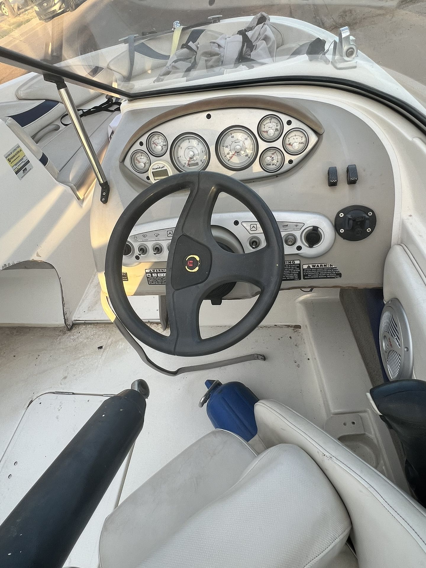 2005 Maxum Boat