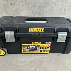 DeWALT Rolling Took Chest & Over 53 Pieces Of Tools Inside! 