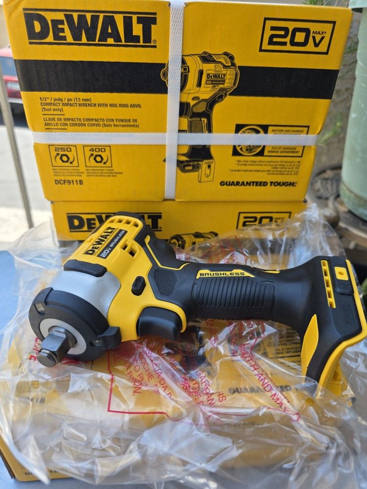 Dewalt 20v 1/2 & 3/8 Impact Wrench $130 Ea