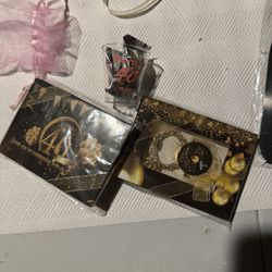 (7) 40 Yrs Old Favors