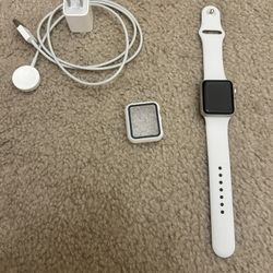 Apple Watch Series 3 38MM GPS Includes Charger & Screen Case Like New