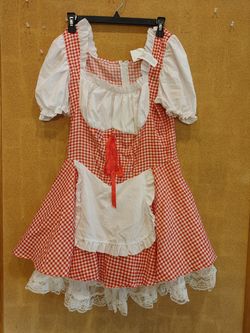 Ladies cute red and white checkered dress. Size Medium