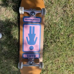 Full complete girl skateboard 