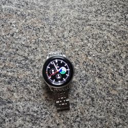 Samsung Galaxy Watch 4 Classic 