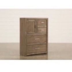 Queen Size Woodpanel Bedframe and Matching Dresser 