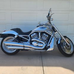 2003 Harley Davidson V-rod Anniversary Edition 
