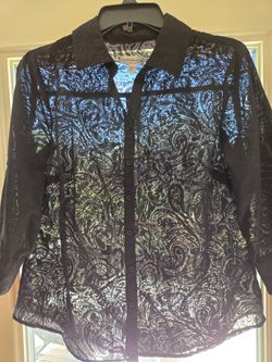 Womens Croft and Barrow Button Front Roll Sleeve Semi Sheer Paisley Print Blouse Black Size MP (Petite) Preowned