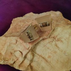 Exquisite cufflinks. Finely detailed