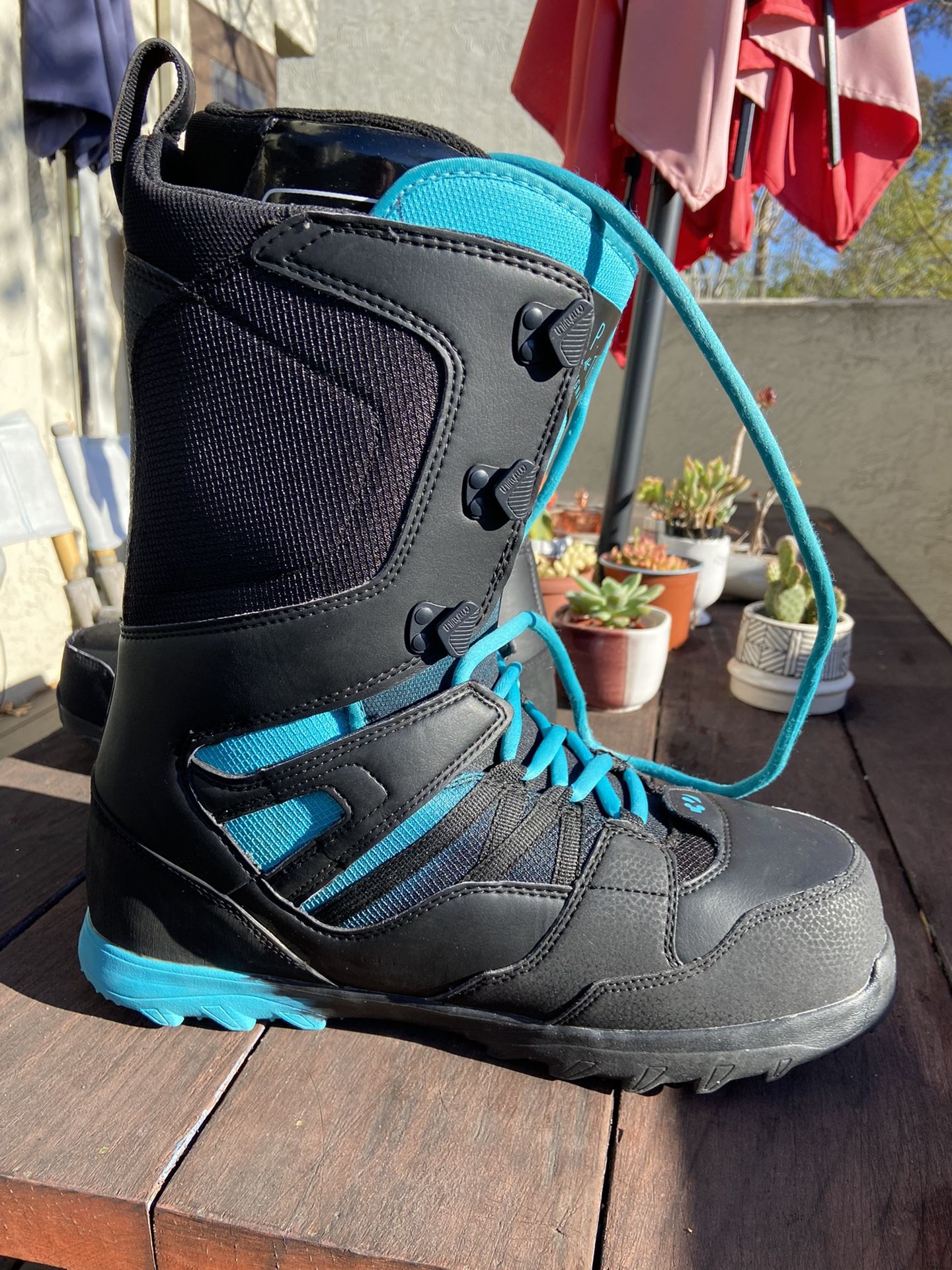 Thirtytwo J.P. Walker Men's size 12-13 Snowboard Boots for Sale in