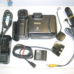 RCA ProV714 Vintage Video8 Video camcorder 8mm Cassette Playback Tape Player Camera