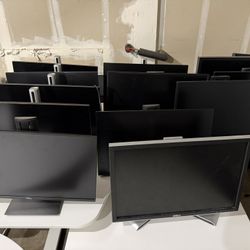 12 Dell Monitors For $400