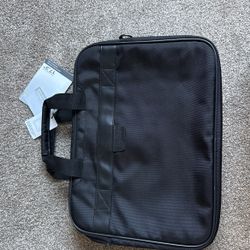 Kenneth Cole REACTION 17inch R-Tech Bag 