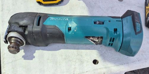 Makita 18v LXT oscillating multi tool