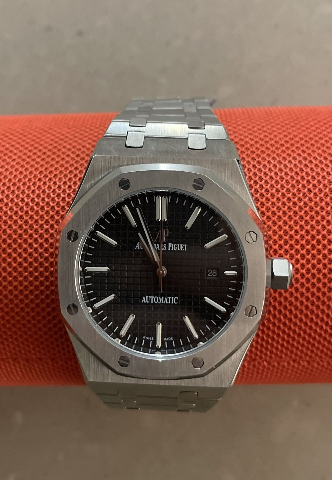 A P Watches 2 Colors