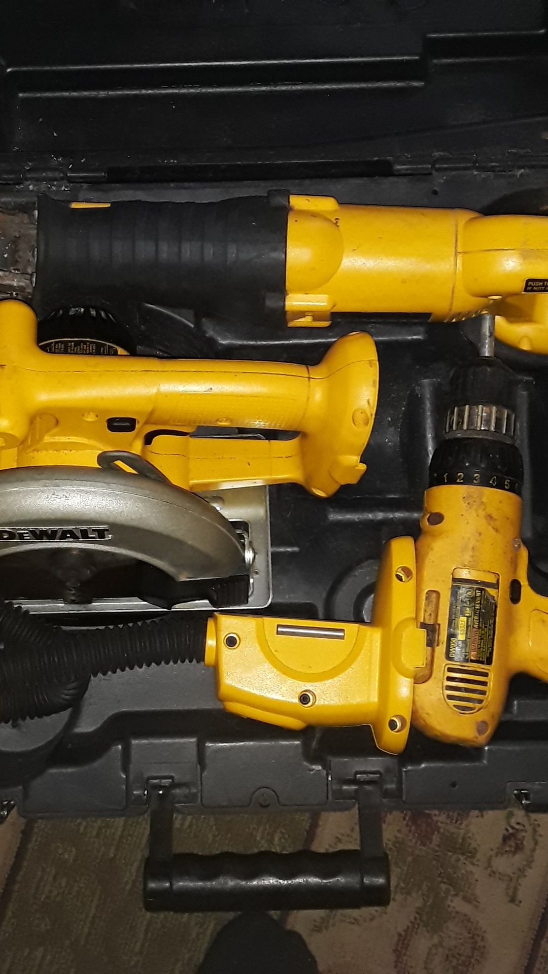 dewalt set ,,saw-saw,drill,flashlight,circular saw needs batteries and a charger all equipment works exellent