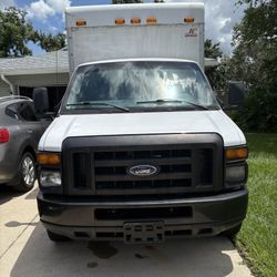 2011 Ford E-350