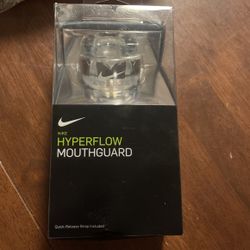 Nike Hyperflow mouthguard w/strap