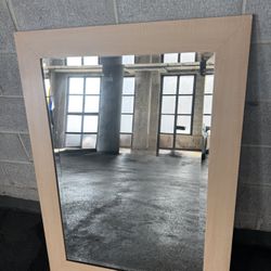 Galleries Phoenix Mirrors Beveled Mirror 33.5X45.5. 15$ cash 