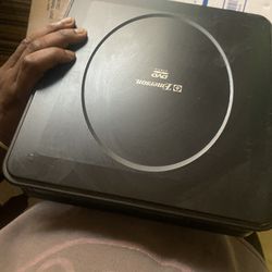 Emerson DVD player  Comes With Remote 