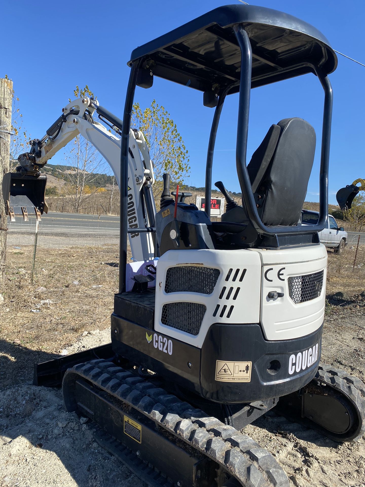 Excavator Cougar