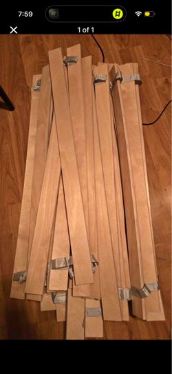 Queen mattress (like new) + wooden slates for underneath