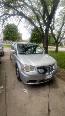 2011 Chrysler Town & Country