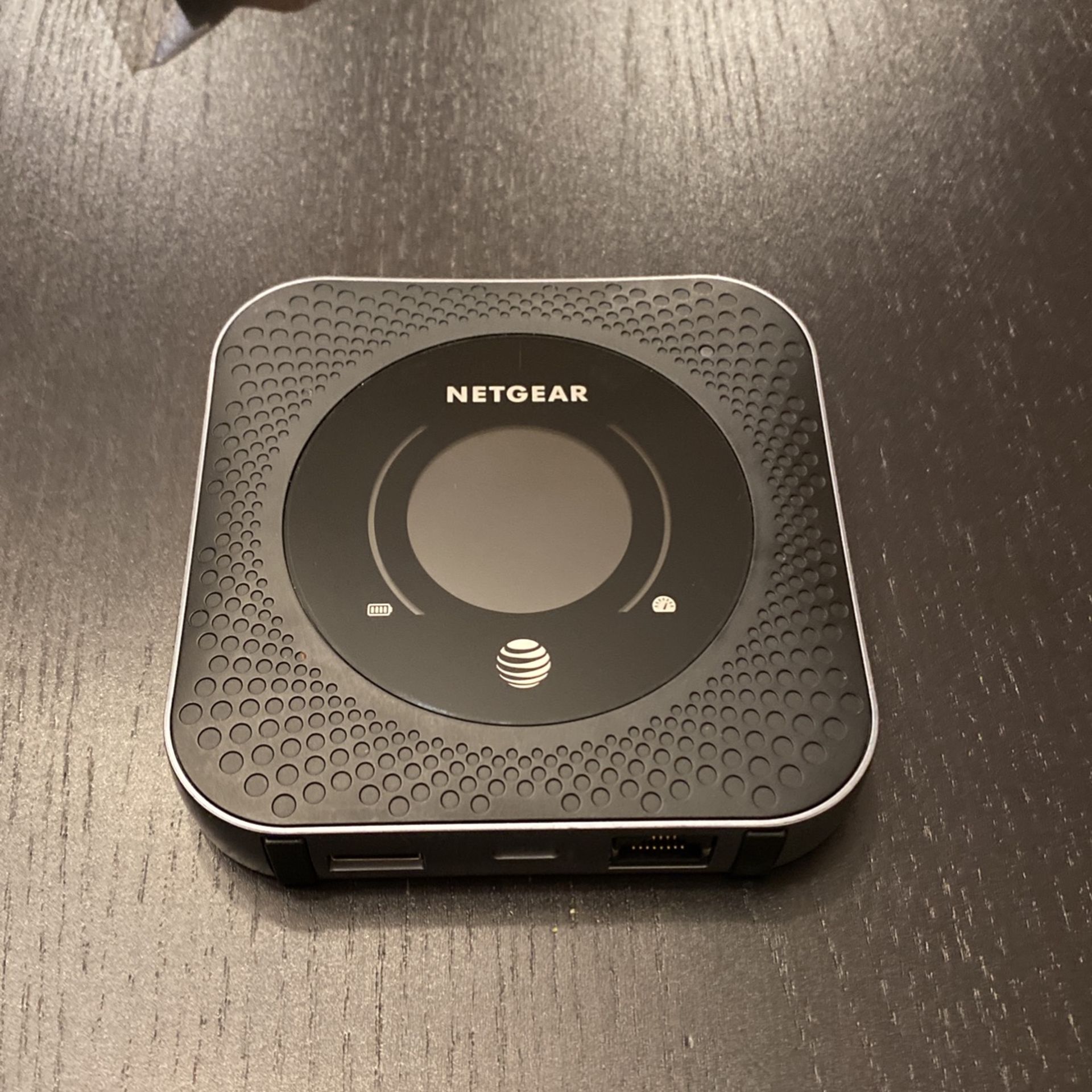 Nighthawk LTE Mobile Hotspot Router