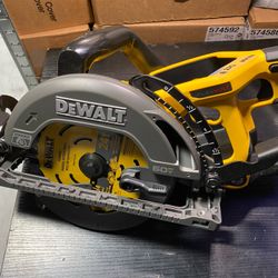 DEWALT FLEXVOLT 60V MAX Cordless Brushless 7-1/4 in. Wormdrive Style Circular Saw (Tool Only)