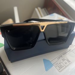 Louis Vuitton 1.1 Evidence Sunglasses