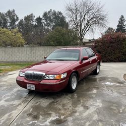 2000 Mercury Marquis