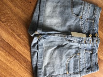 Women’s Jean high waisted shorts size 8 brand new with tags