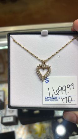14k woman’s necklace